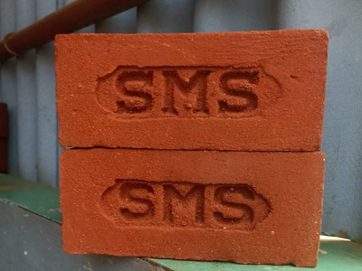 Single Box Brick – view 1